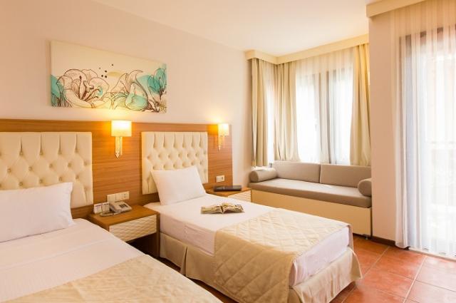 Suncity Hotel & Beach Club